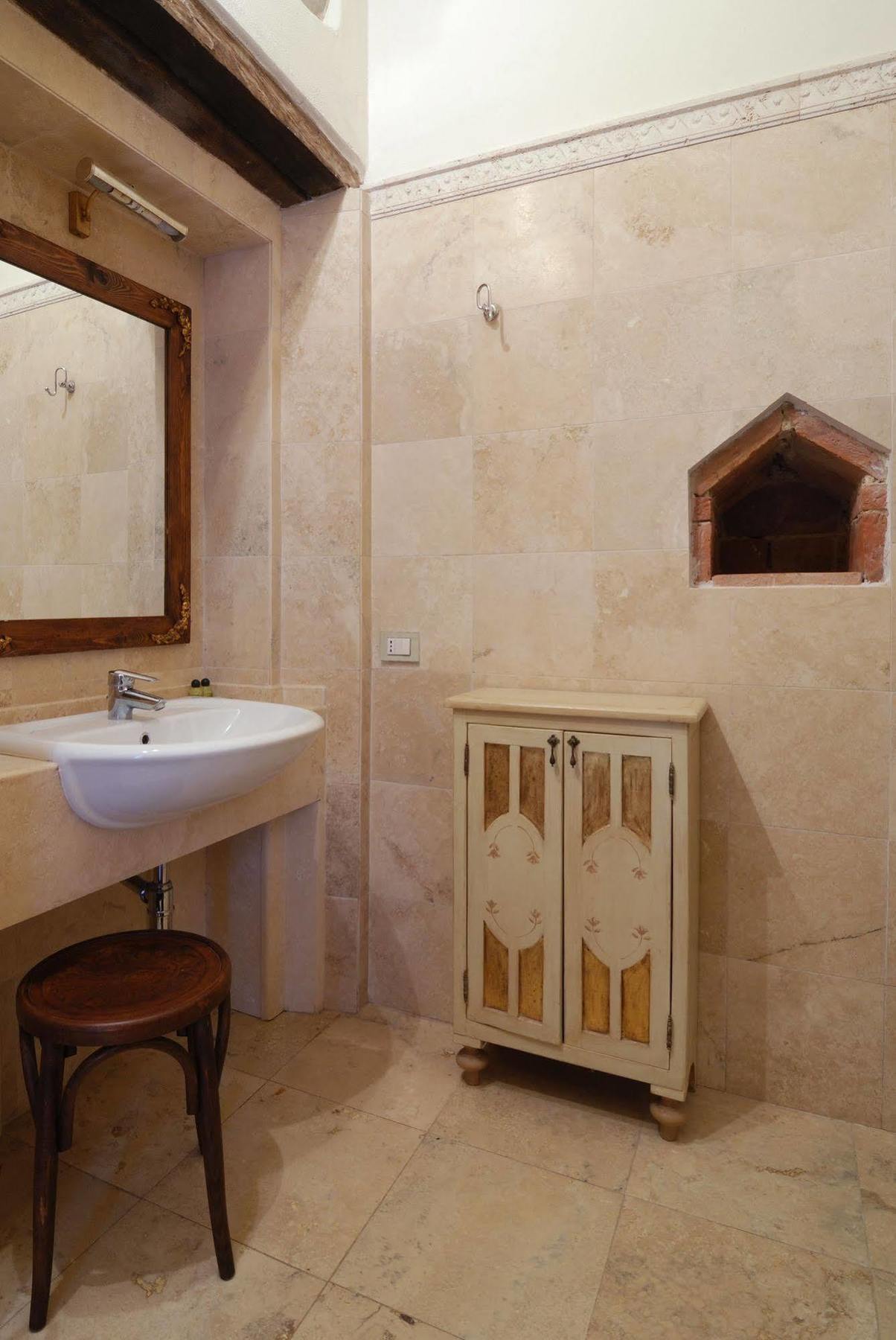 קסטלנואובו ברארדנגה Agriturismo La Lodola מראה חיצוני תמונה